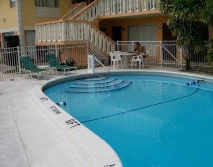 פורט לודרדייל Seaside Motel מראה חיצוני תמונה